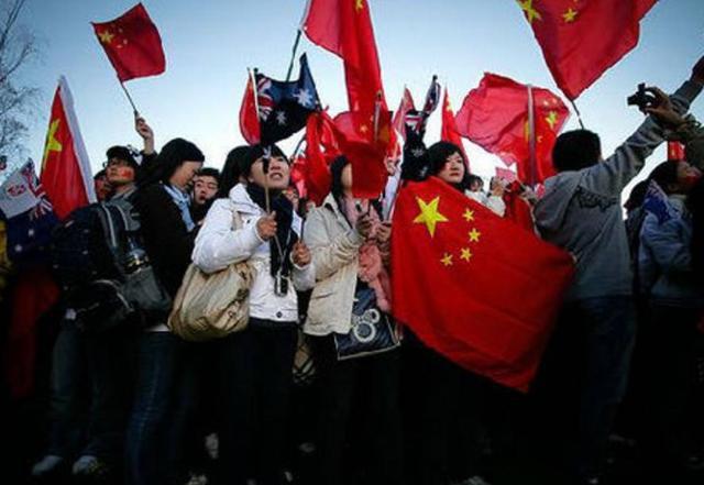 作业机器人救援