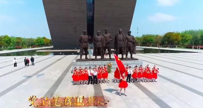 救援可爱的狮子
