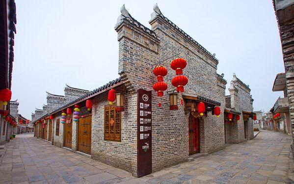好酒好菜迎新年 金星啤酒入选2024年河南好酒推荐榜单