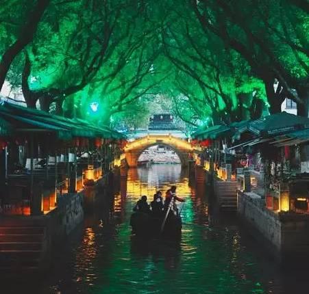 经典难超越 电影《花千骨》导演致歉：对票房不理想感到很意外也很内疚
